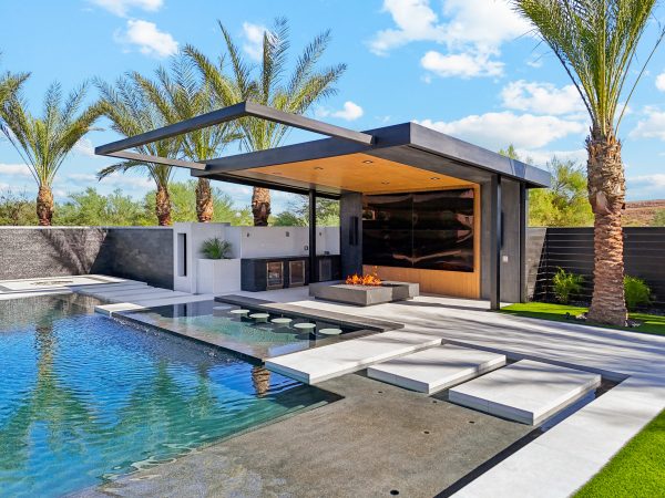 oasis award winning pool by presidential pools